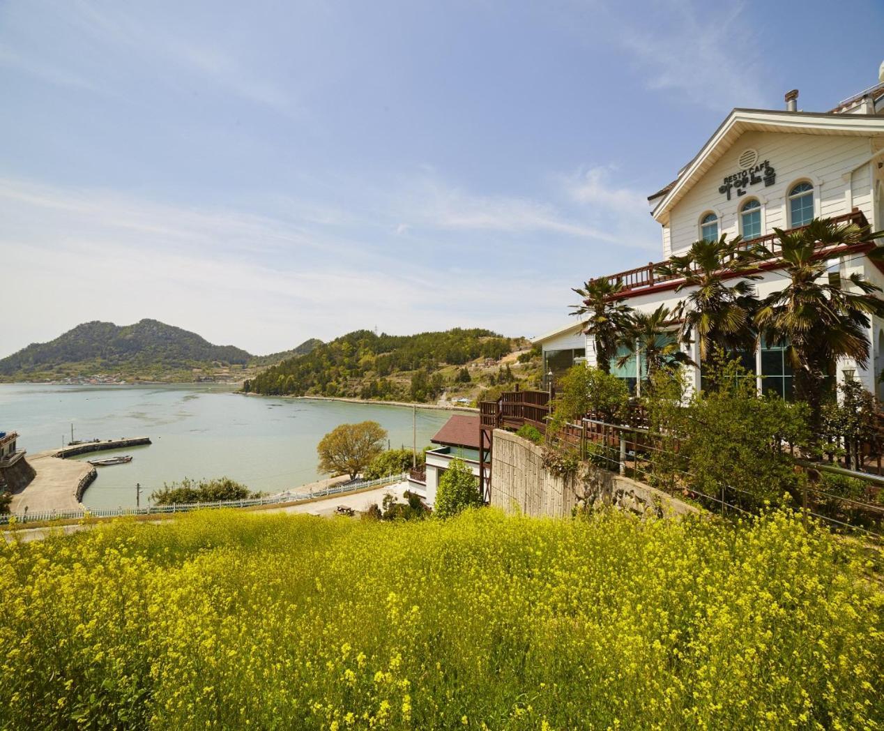 Goheung Hayan Noeul Hotel Exteriér fotografie